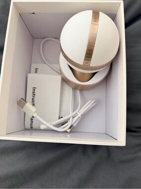 White and Gold Facial device - Rechargeable Tool- Inia Spehere